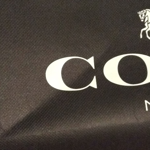 Sexy 🛍🛍 Black chocolate inside Coach bag offers* - Picture 5 of 8